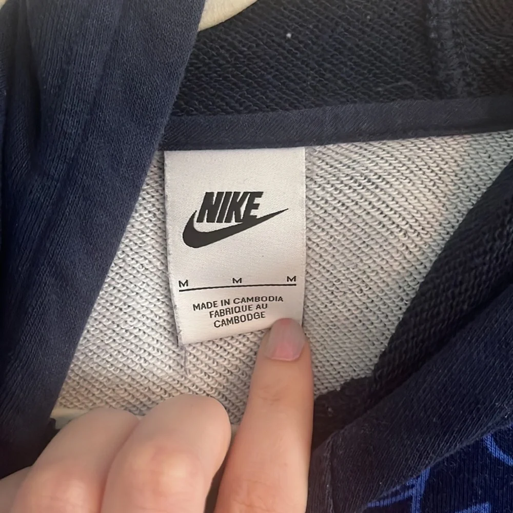 Nike Center Swoosh Club Terry All Over Print Boys M Zip Pocket Hoodie Casual‎